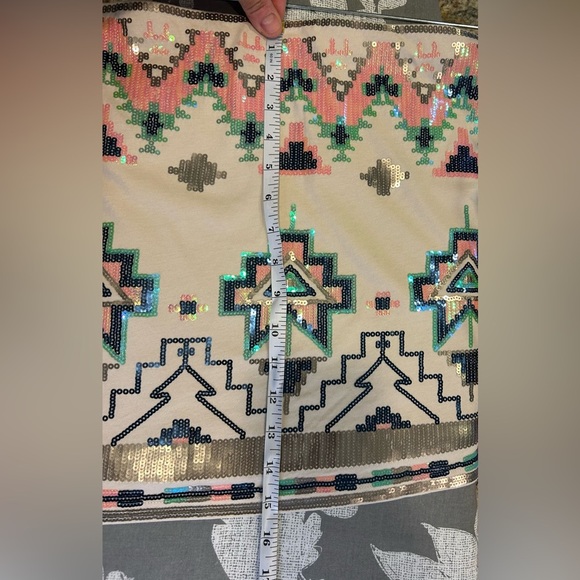 💚”Express” NWT Women’s Cream Colorful Sequin Embellished Mini Skirt🩵 - Picture 6 of 9